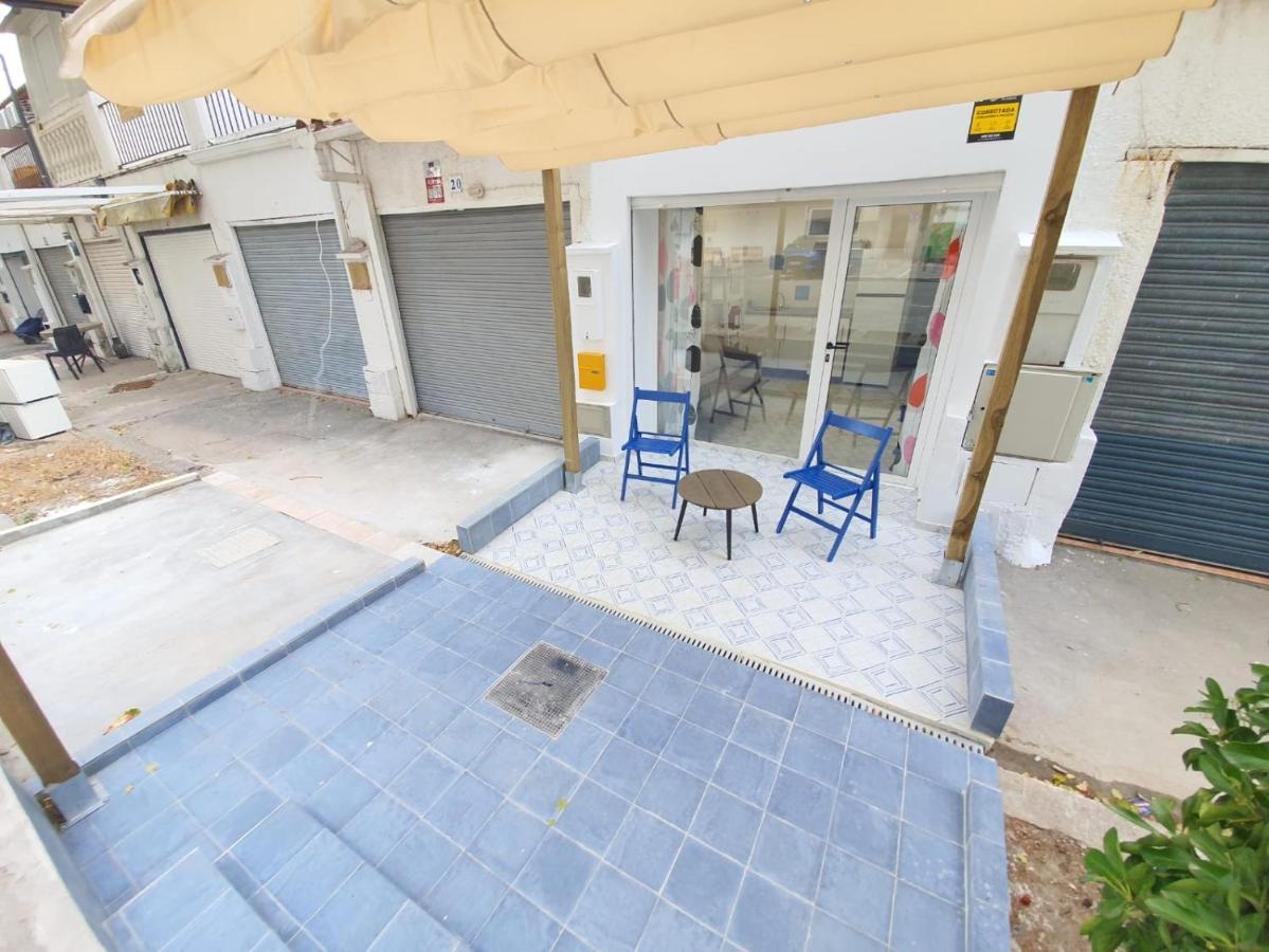 La Maisonnette Bleue Empuriabrava Exterior photo